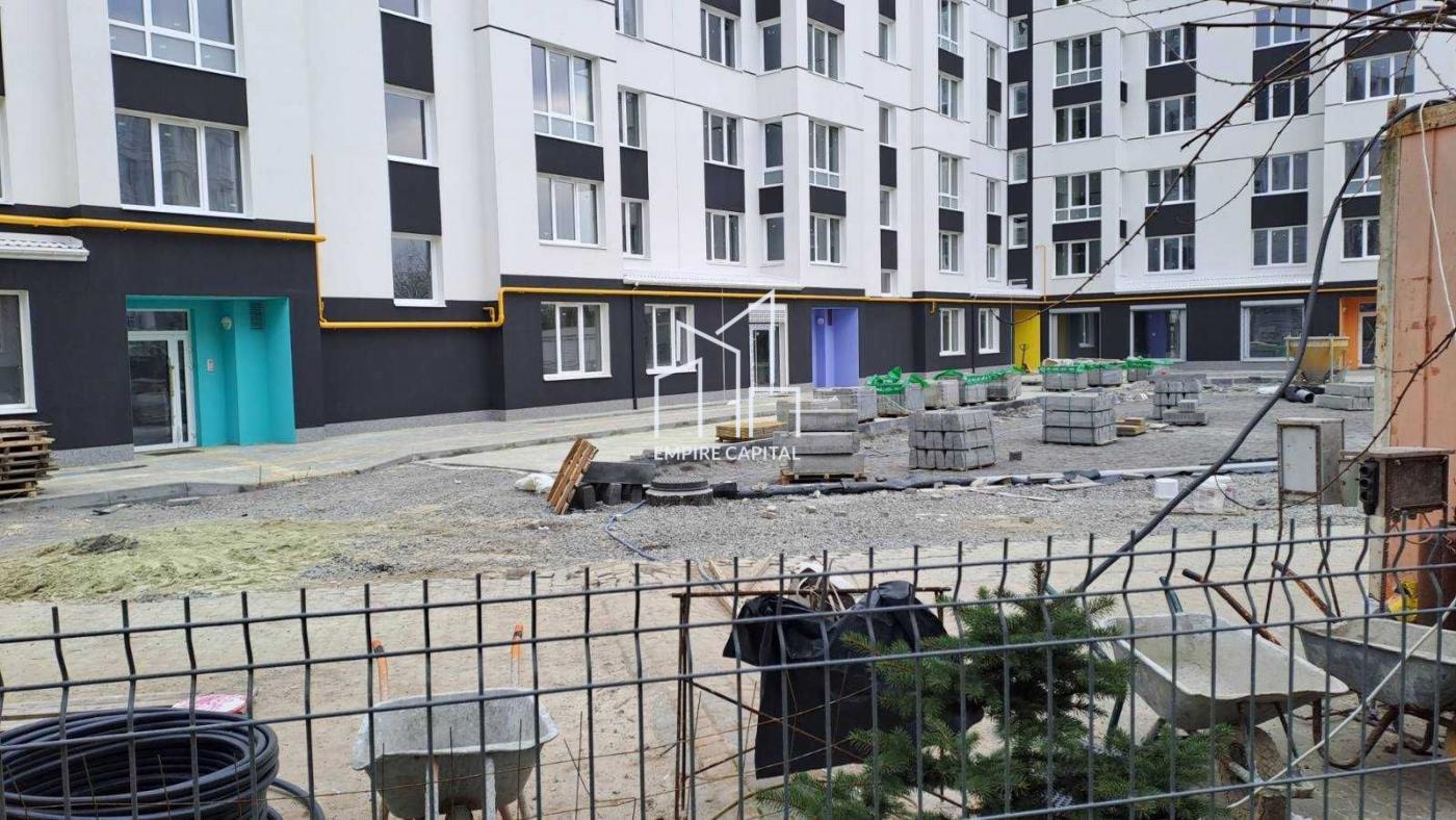 Продаж 2-х кімнатної квартири, вул. К.Мікльоша