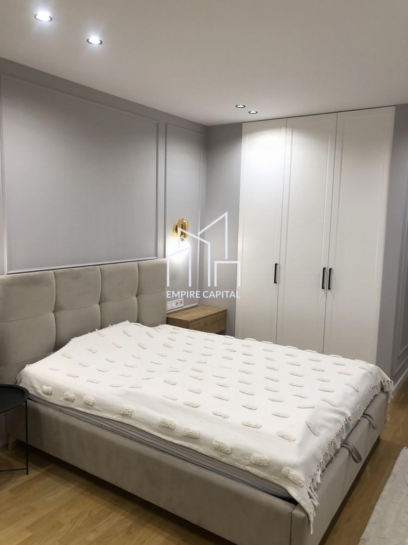 Продаж 2 кімнатної квартири, вул.Караджича