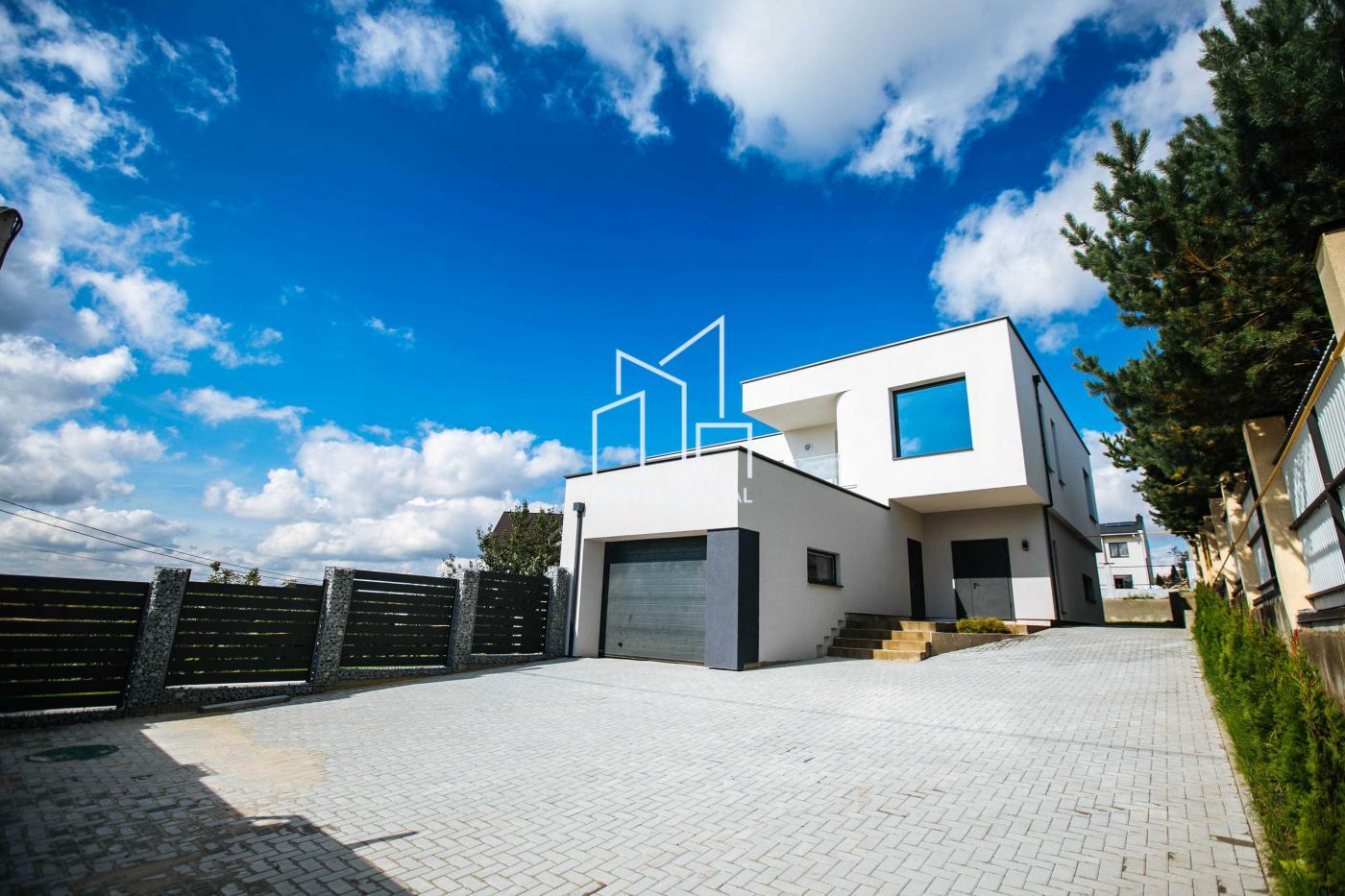 Продаж котеджу с. Солонка, Duplex "Soloniki Deluxe"