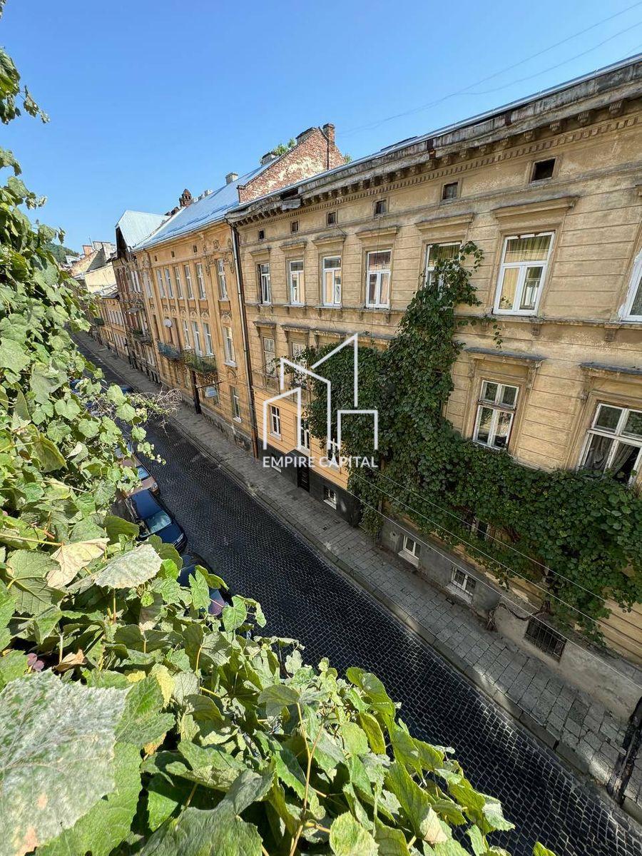 Продаж квартири по вул. Філатова