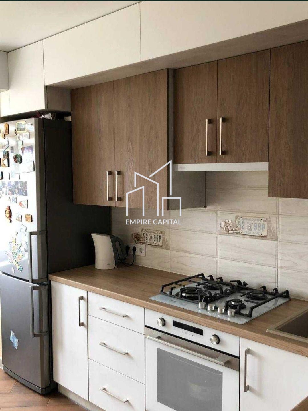 Продаж 3 кімнатної квартири, вул.Величковського