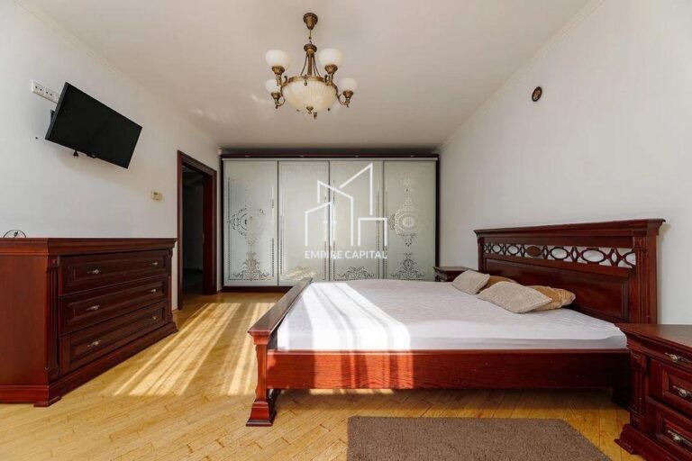 Продаж 2-кім квартири по пр.Червоної Калини