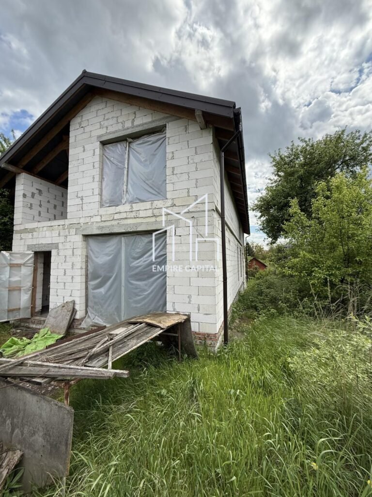 Продаж будинку  у передмісті Львова, с. Скнилів
