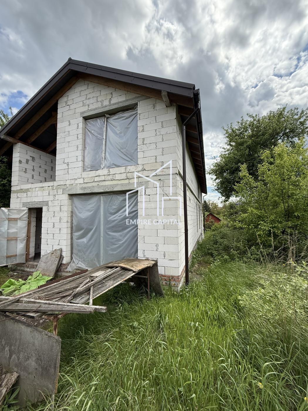 Продаж будинку  у передмісті Львова, с. Скнилів
