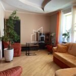 Продаж 3-кім квартир по вул. Роксоляни
