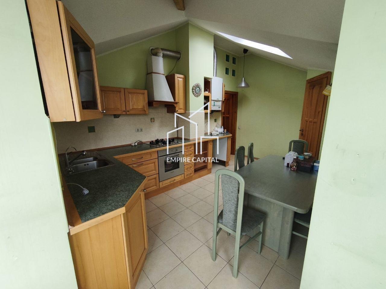 Дворівнева 3-к на Горбачевського | 91,3 м² | Паркомісце у дворі