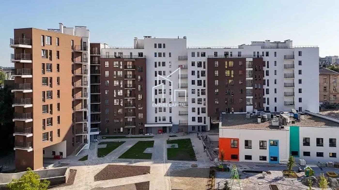 Продаж 2  кімнатна квартира вул. О. Степанівни 8
