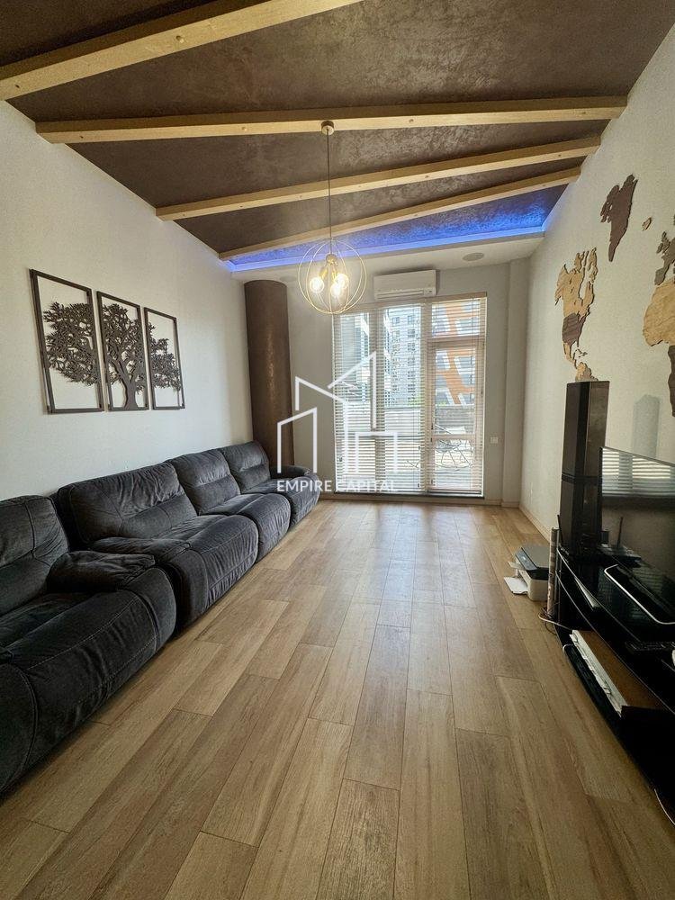 Простора 3-кімнатна квартира з терасою 38 м² | ЖК «Парус»