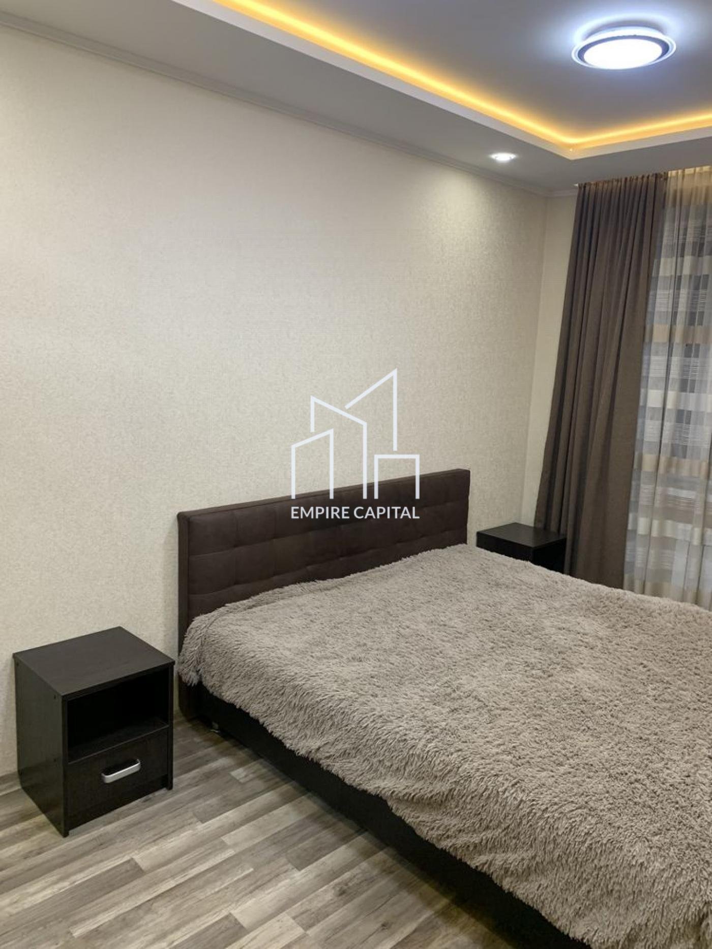 Оренда 2 кімнатної квартири,вул. Довбуша