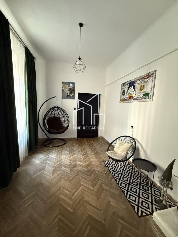 3-кімнатна у царському будинку | вул. Дорошенка | Центр міста