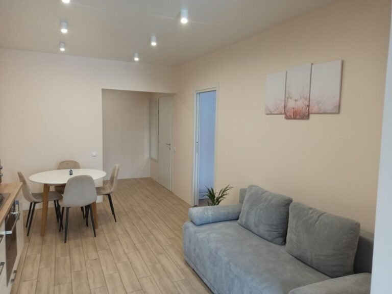 1-к квартира 50 м² | Космічна | Клубний будинок з паркінгом
