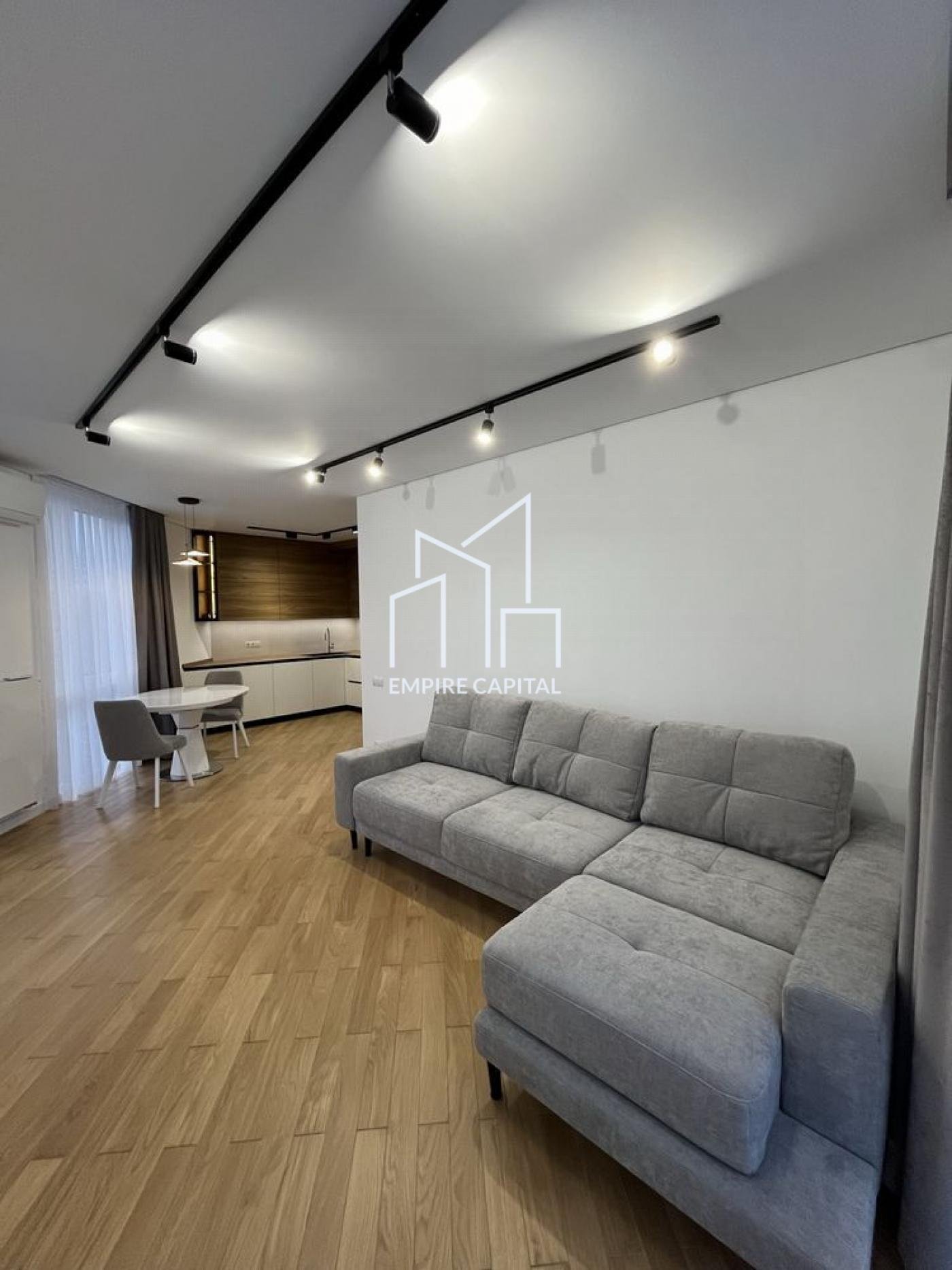 2-к з панорамним видом на центр | 77 м² | Дизайнерський ремонт