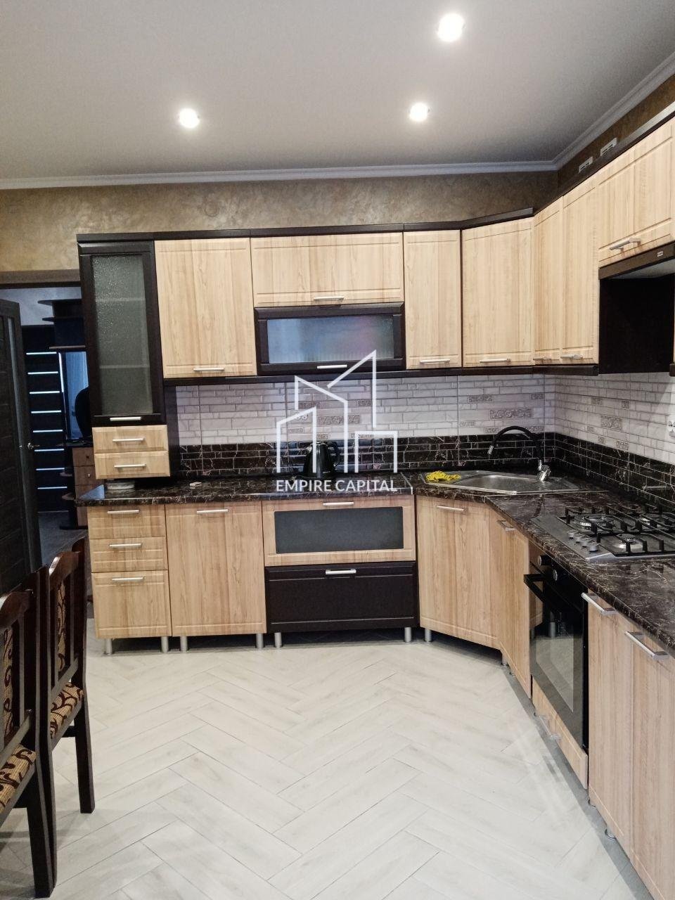 Оренда 2 кім квартири по вулиці Богдана  Хмельницького 230а