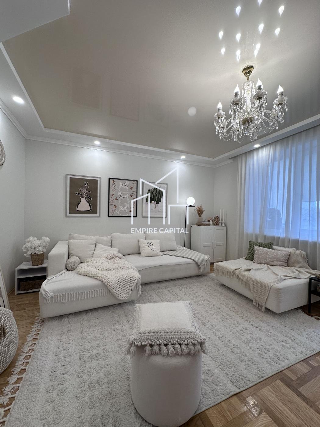 Оренда  3-кімнатної квартири,вул. Юнаківа