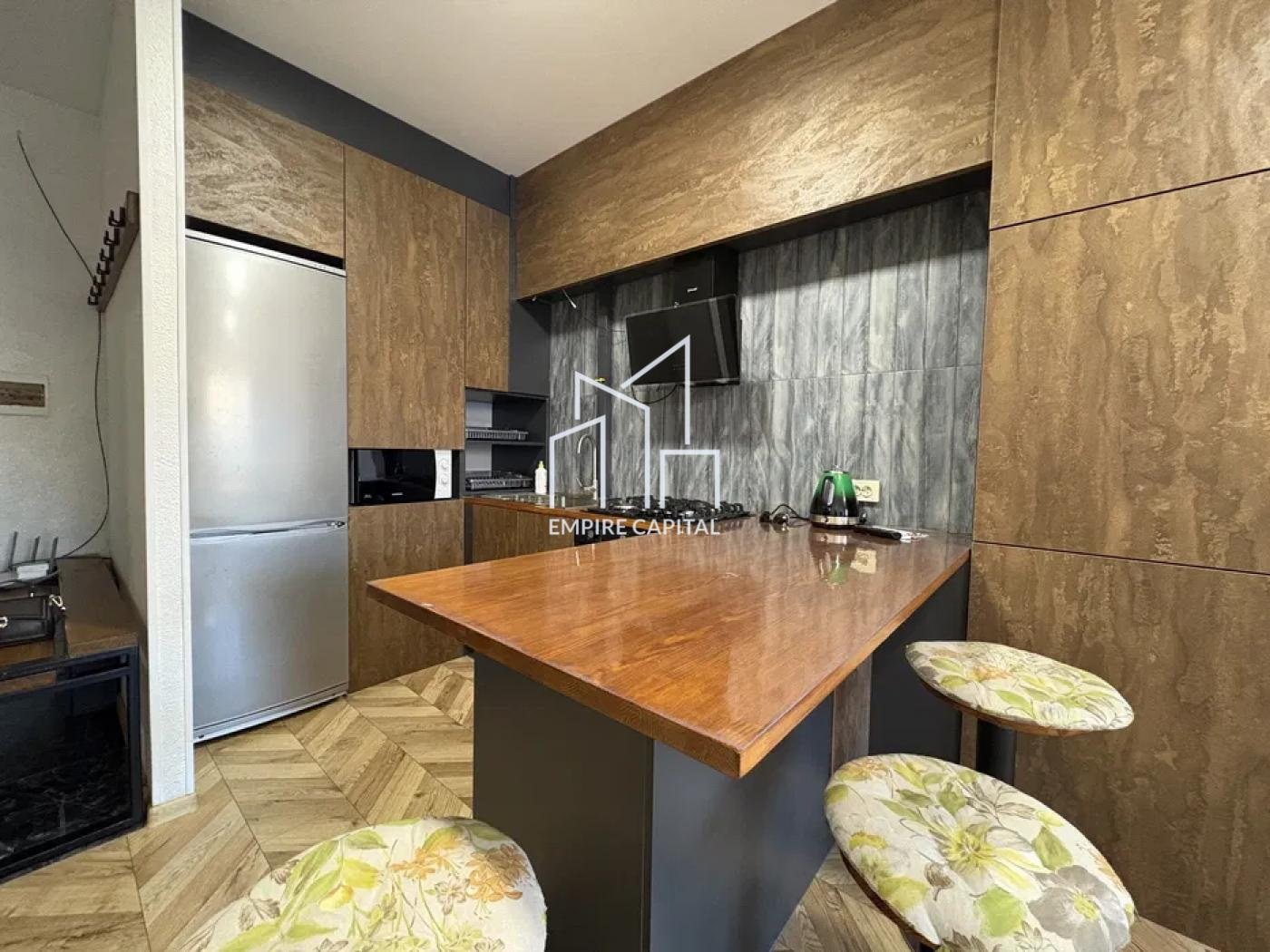 Здається квартира по  вул К. Мікльоша