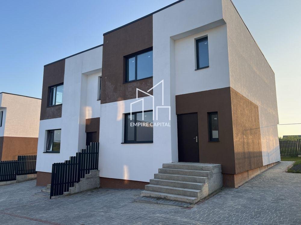 Котедж у Солонці | 122 м² | Закрита територія