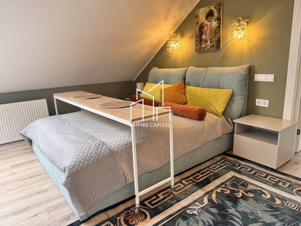 Оренда  пентхаузу по вул. Польова