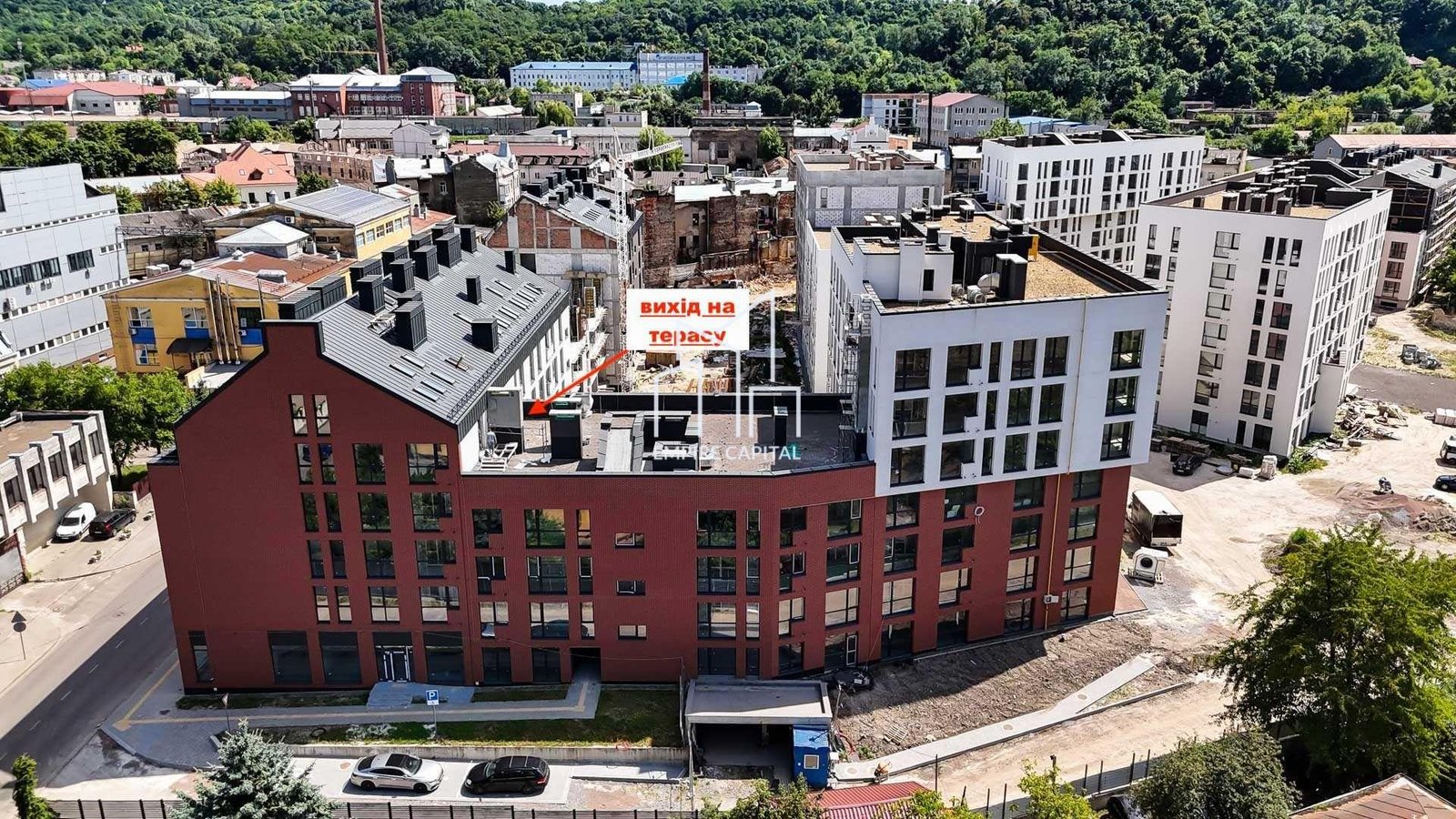 Продаж 4-к квартири по вул.Волинська