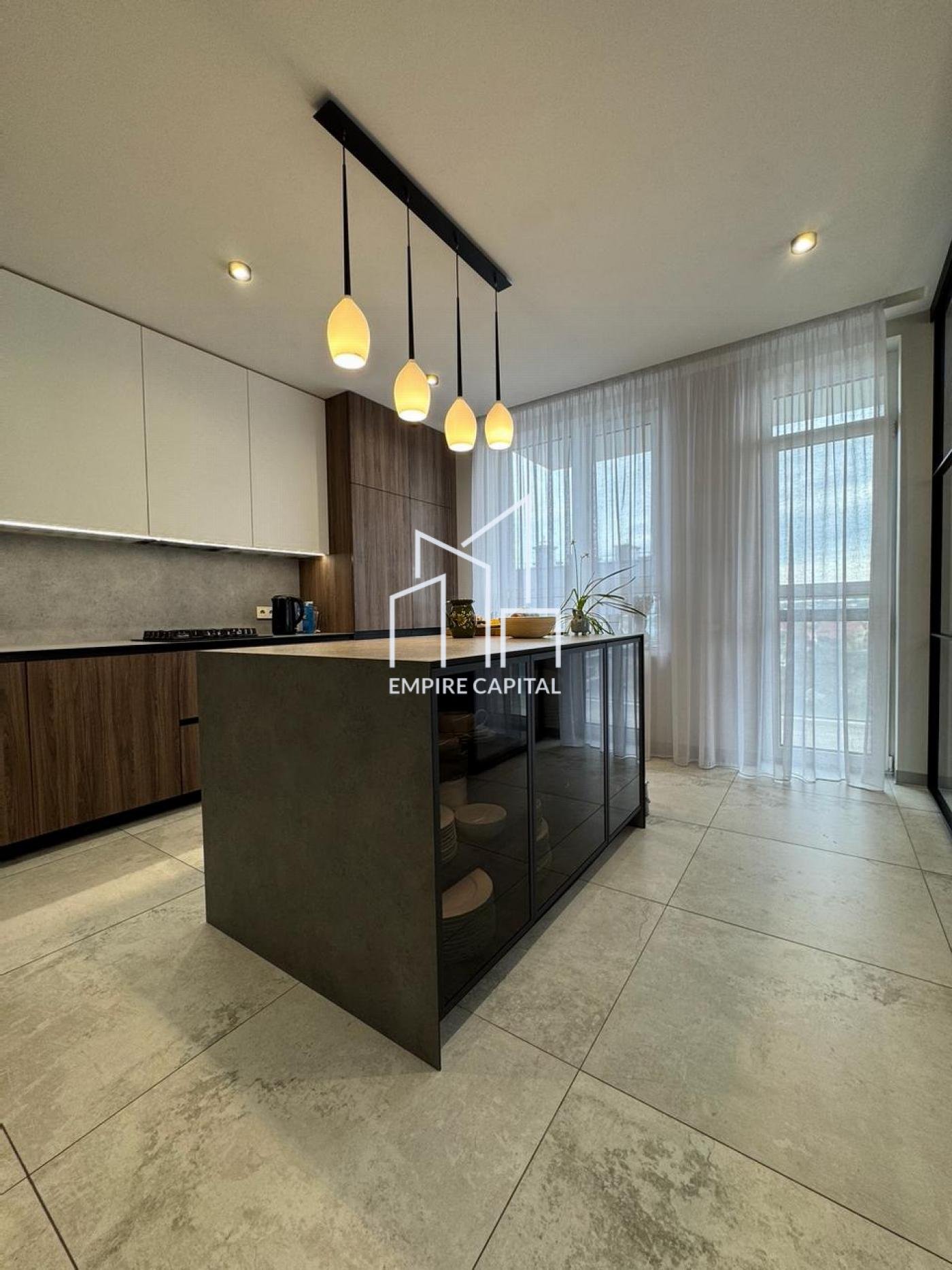 Оренда квартири по вул. Топольна