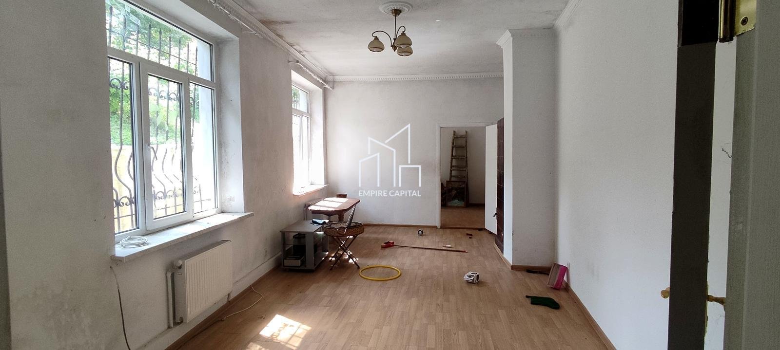 Продаж 4-к квартири по вул. І.Франка , 94 м²