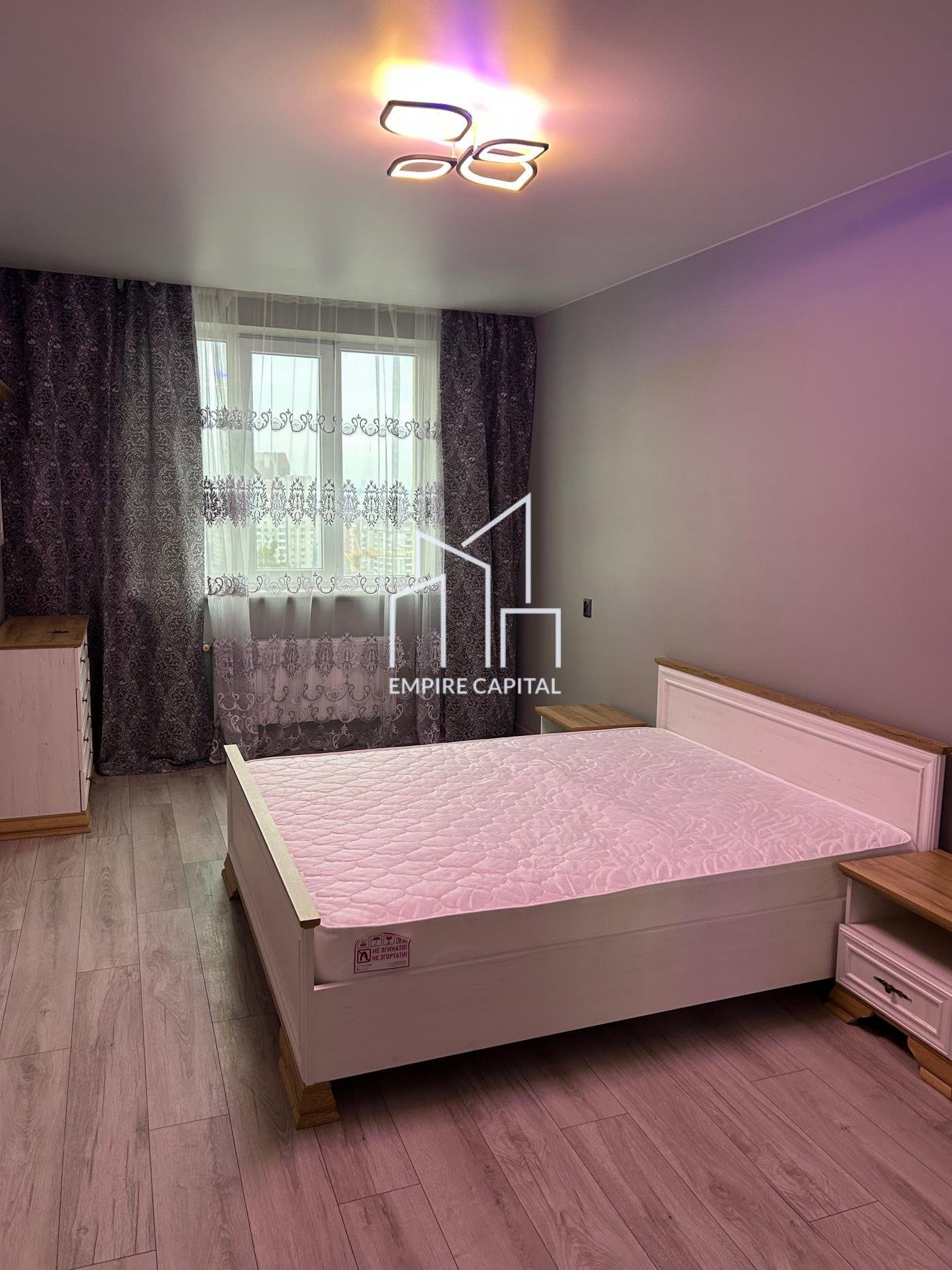 Оренда 2 кімнатної квартири,вул. Кругла