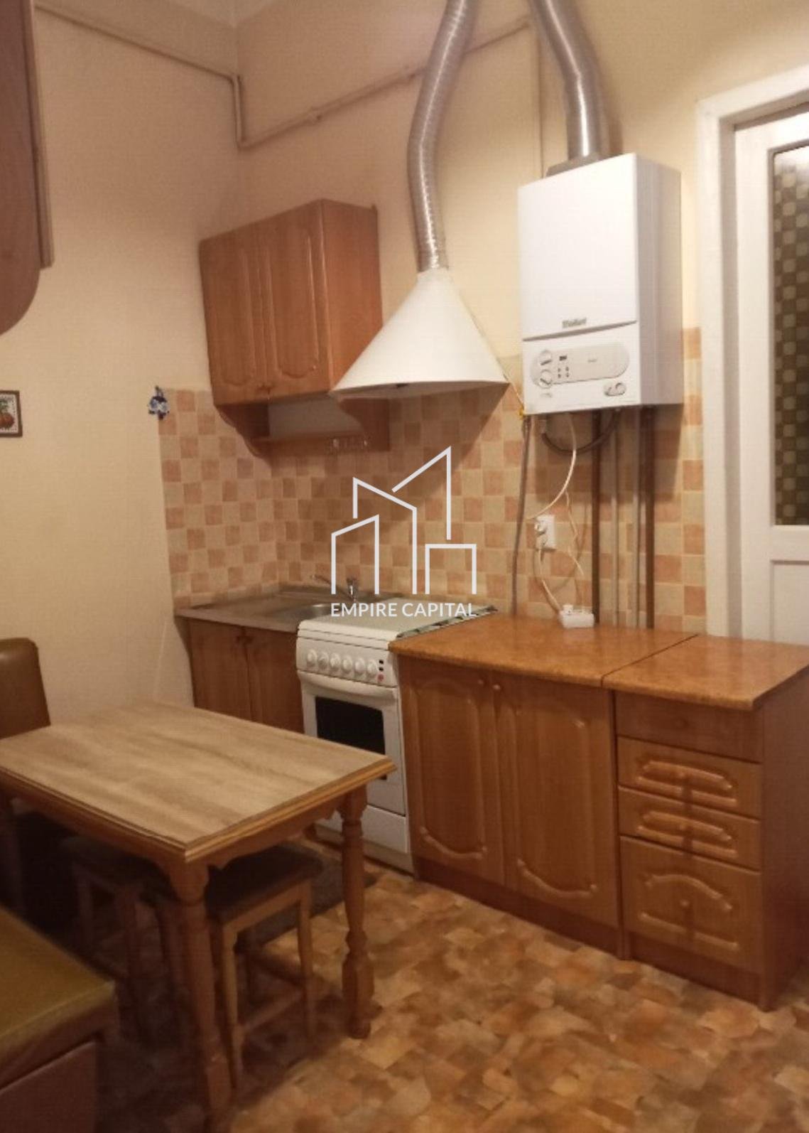Продаж 2 кімнатної квартири, вул.Театральна