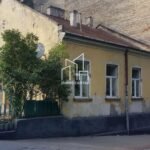 Продаж частки будинку та ділянки по вул.Листопадового Чину
