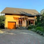 Продаж будинку по вул. Зелена, 230 м²