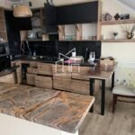 Оренда 3 кімнатної квартири по вул. Янева