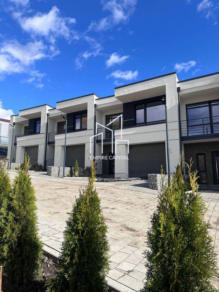 Продаж таунхаусів з ділянкою в Солонці, 165 м²