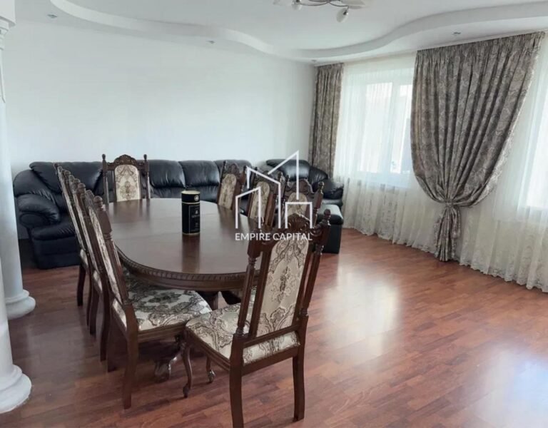 Продаж 3-к квартири по вул.Суботівська, 80м²