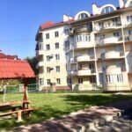 Продаж 3-к квартири по вул. О.Олеся
