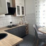 Продаж 4-к квартири по вул.Повітряна, 76м²