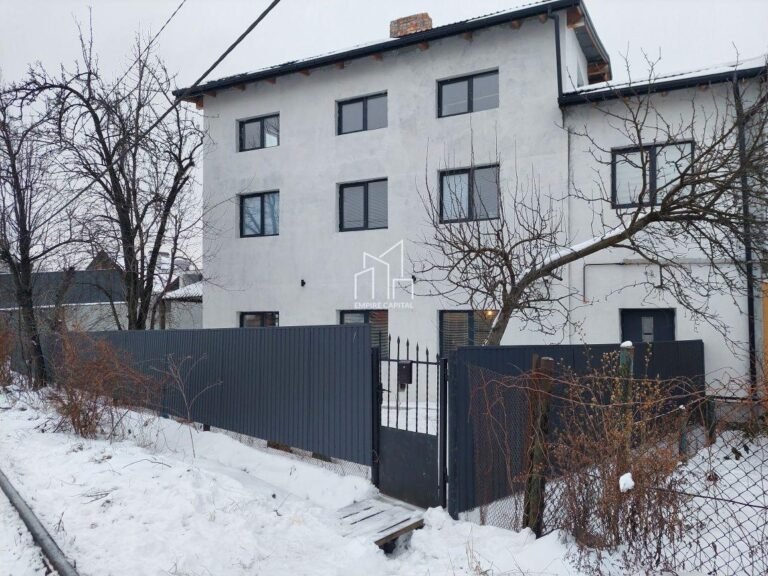 Продаж будинку по вул.Новознесенська