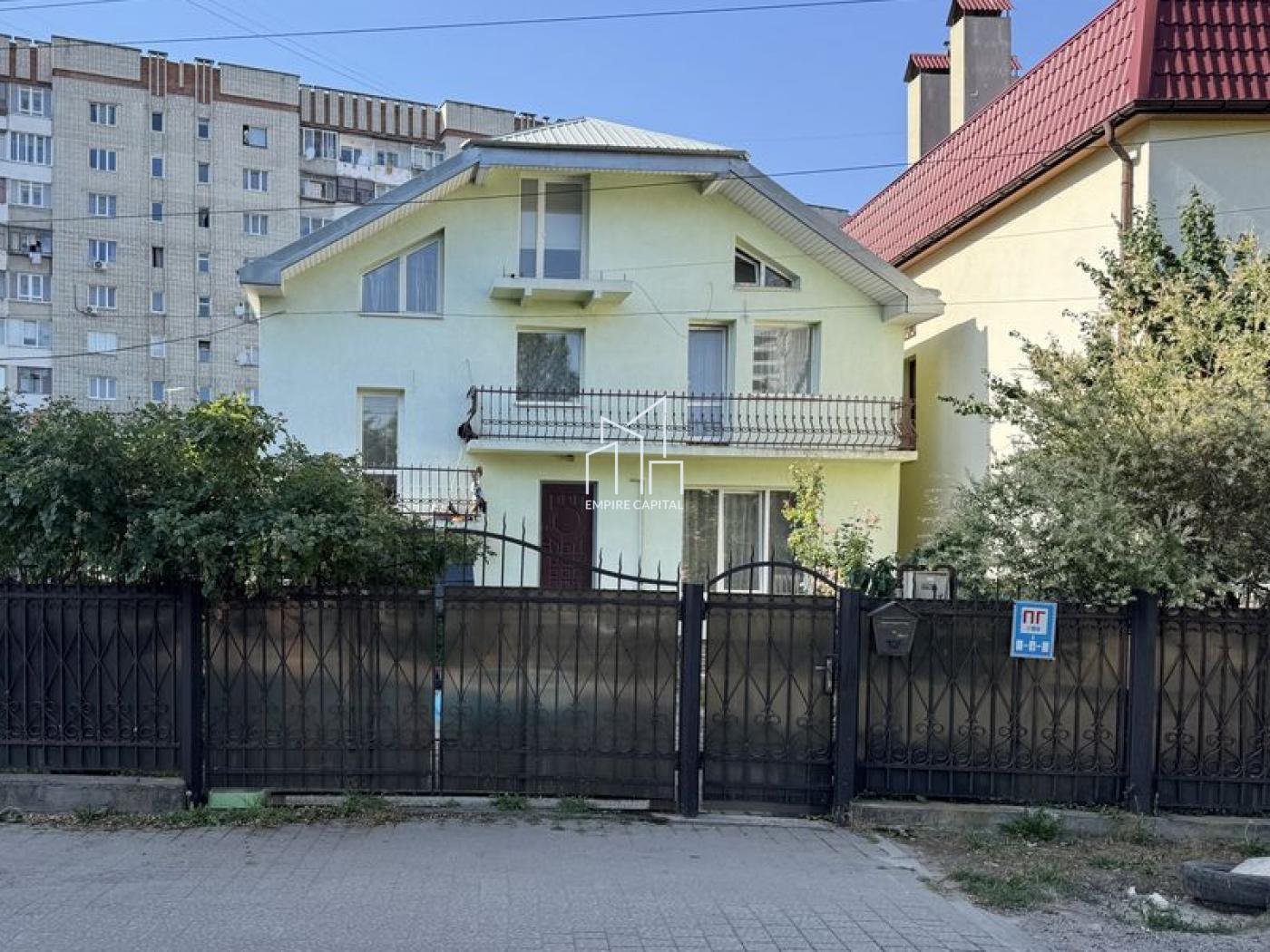 Продаж будинку по вул. Шполянська