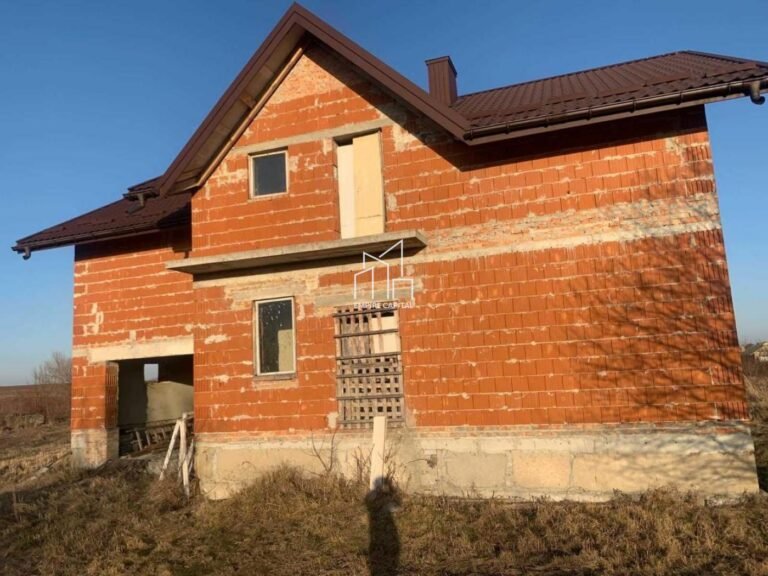 Продаж будинку в с.Підгірне