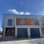 Продаж котеджів у с. Скнилів