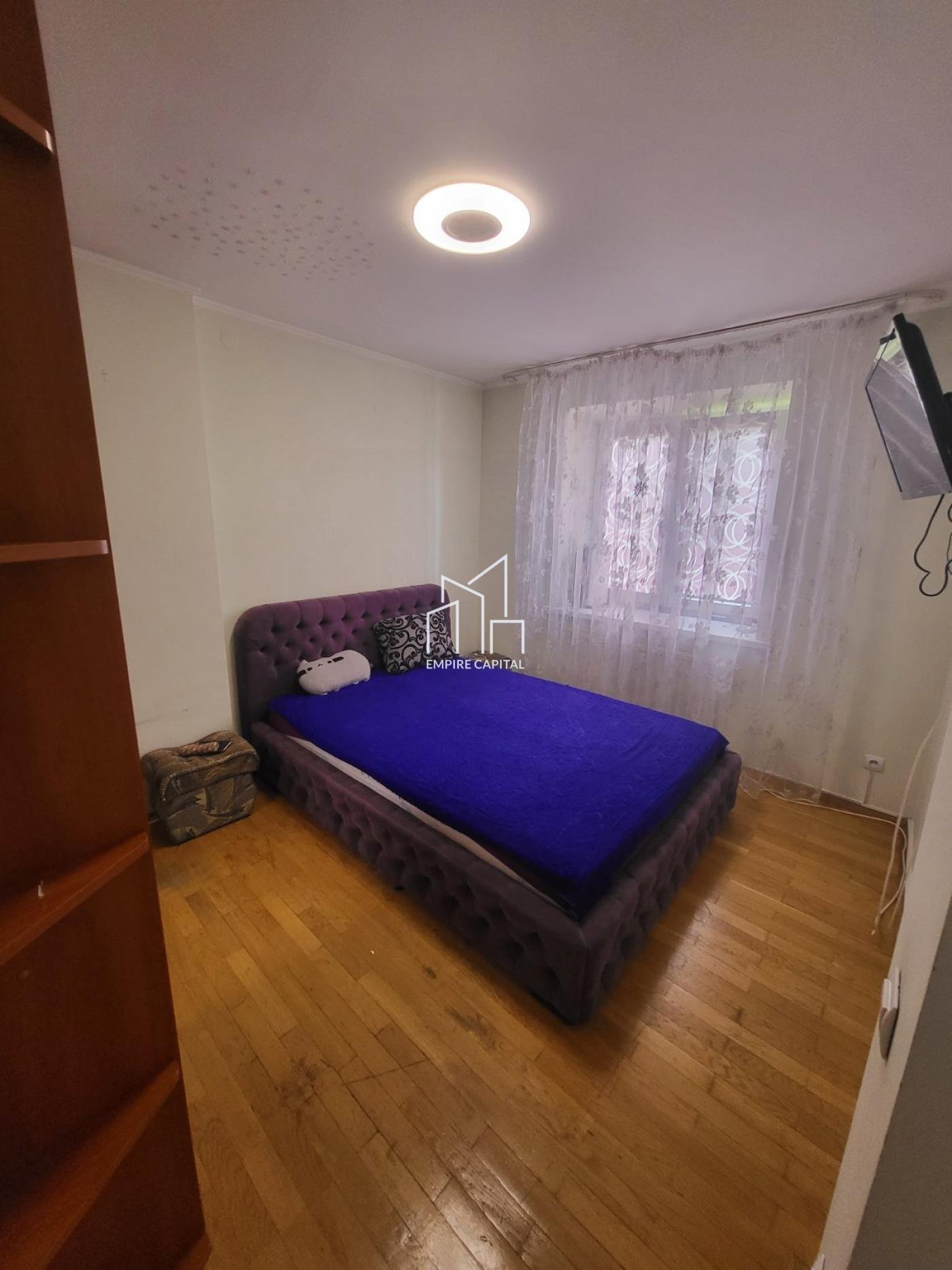 Продаж 4 кімнатної квартири,вул. Червоної Калини