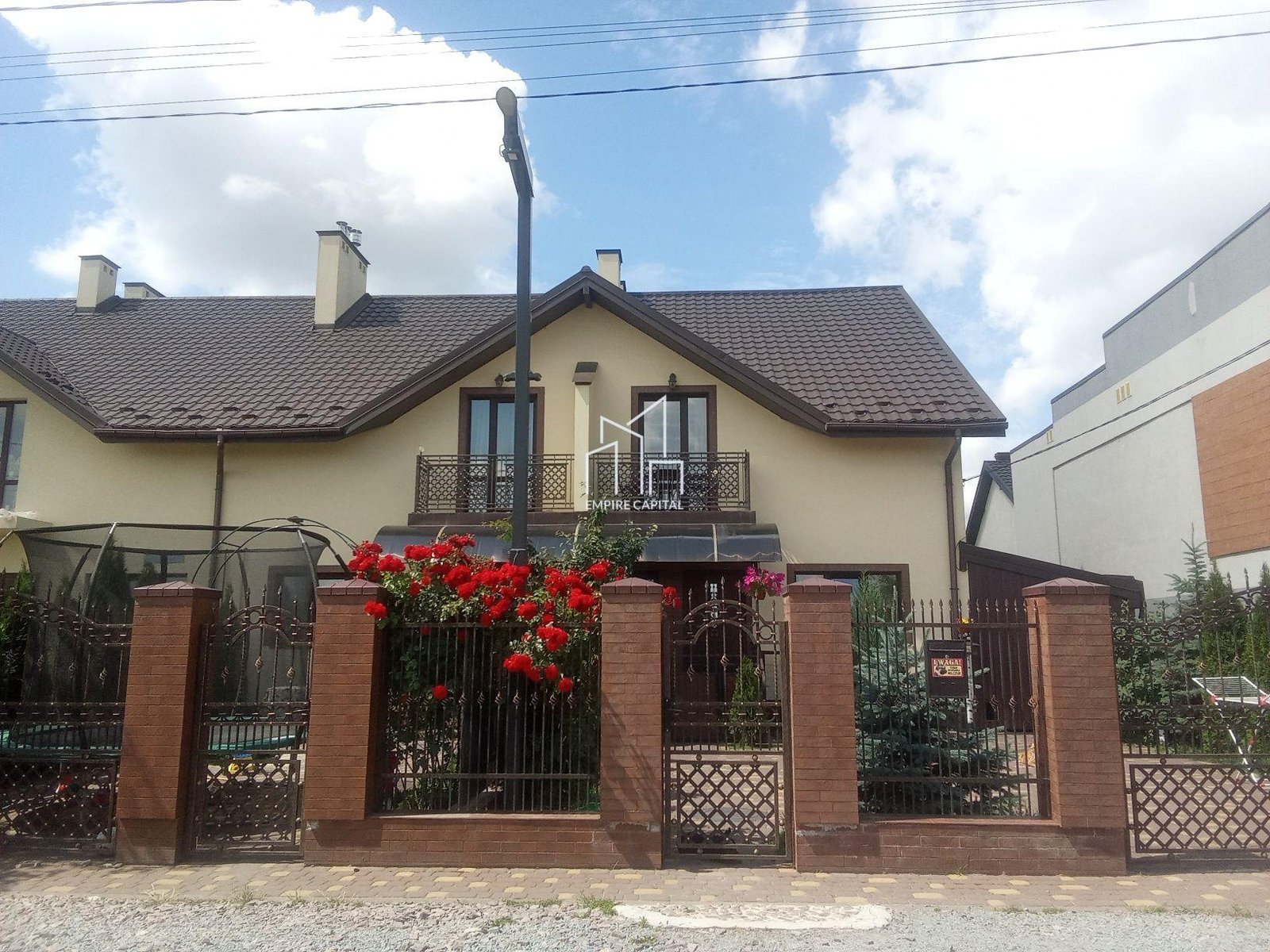 Продаж 4-к котеджу в Рудно