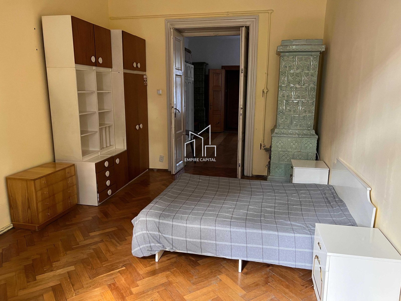 Продаж 2-к квартири по вул. Пекарській, 58.4м²