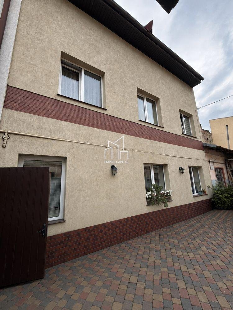 Продаж будинку по вул. Городоцька